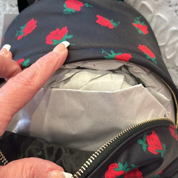NWT KATE SPADE NEW YORK Chelsea Rose Toss Print Medium Backpack - Picture 6 of 9